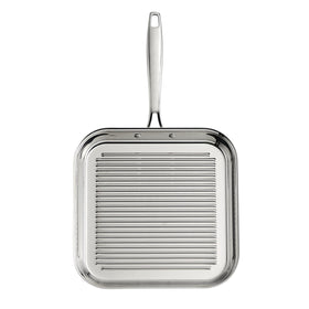 Tramontina tri-ply pan with aluminum core for rapid, even heating