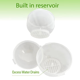 Trenton Gifts Lettuce And Vegatable Storage Keeper in-use demonstrates ease of cleaning.