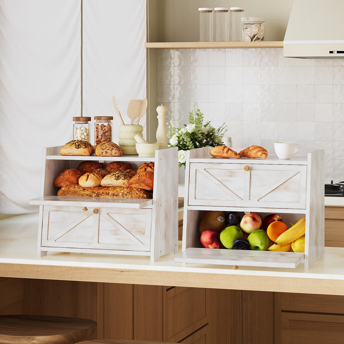 Trironsun double-layer design neatly stores bread and snacks on two levels.