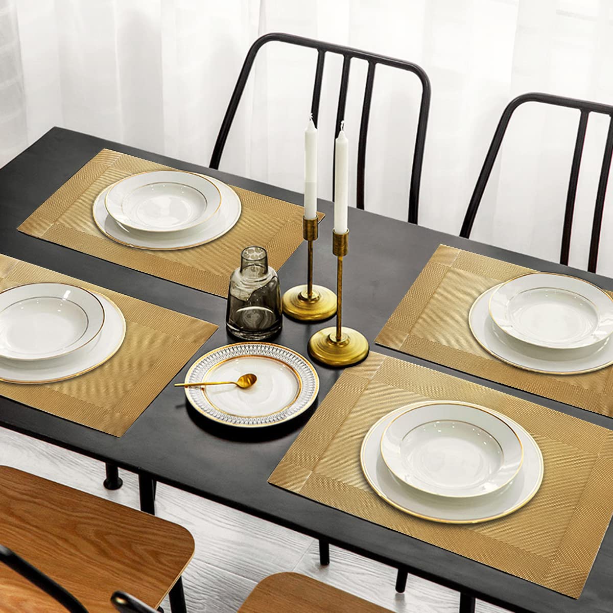 Trophable placemats set6 on dining table protecting surfaces