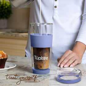 Tupkee hand-blown borosilicate glass offers heat resistance and clarity.