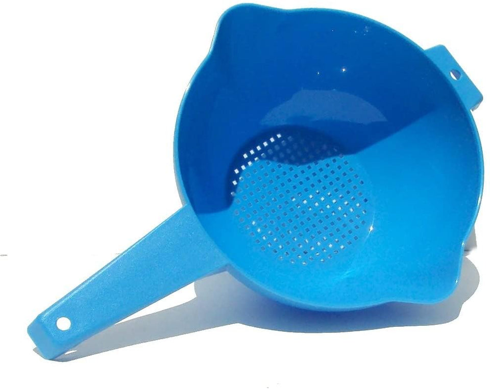 Tupperware 2 Quart Colander in blue — front view, ideal for rinsing pasta