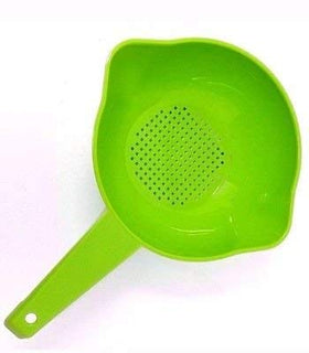 Tupperware colander with feet provides stable draining on counters.