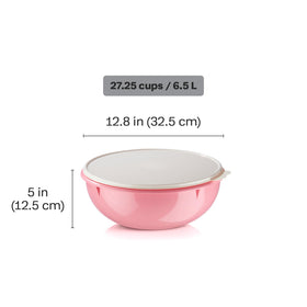 Tupperware Fix-N-Mix dough and batter bowl supports easy kneading.