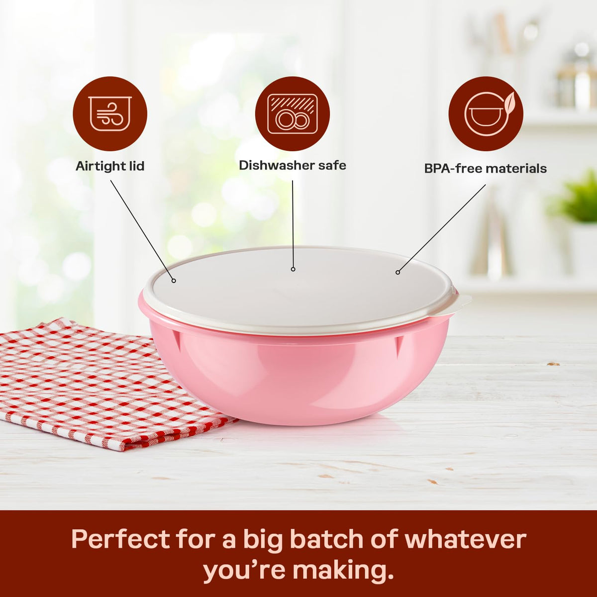 Tupperware Fix-N-Mix serves salads and mixing ingredients while keeping content fresh.