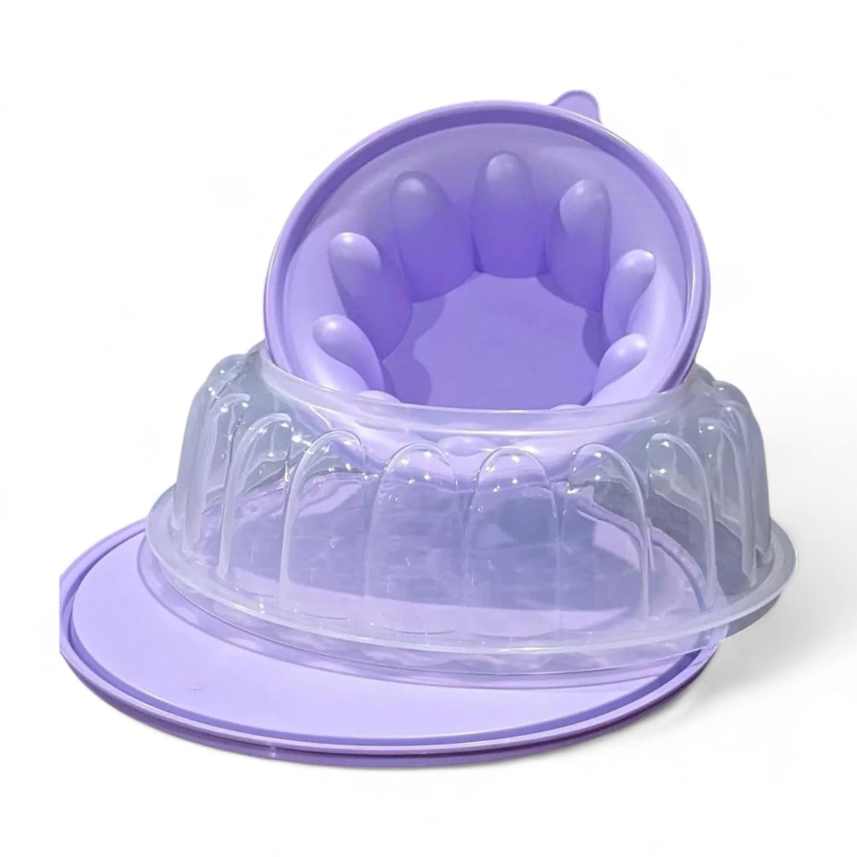 Tupperware Jel Ring Mold demonstrates top and side airtight seals