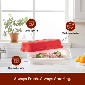 Tupperware Season-Serve container seals securely to prevent leaks.