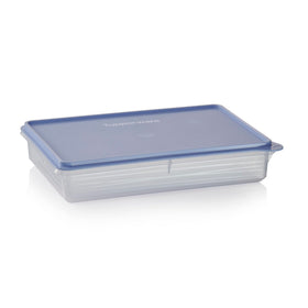 Tupperware Snack-Store large container with lid closed for secure storage