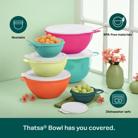Tupperware Thatsa Bowl Fauna flexible lids with large tabs open and close easily