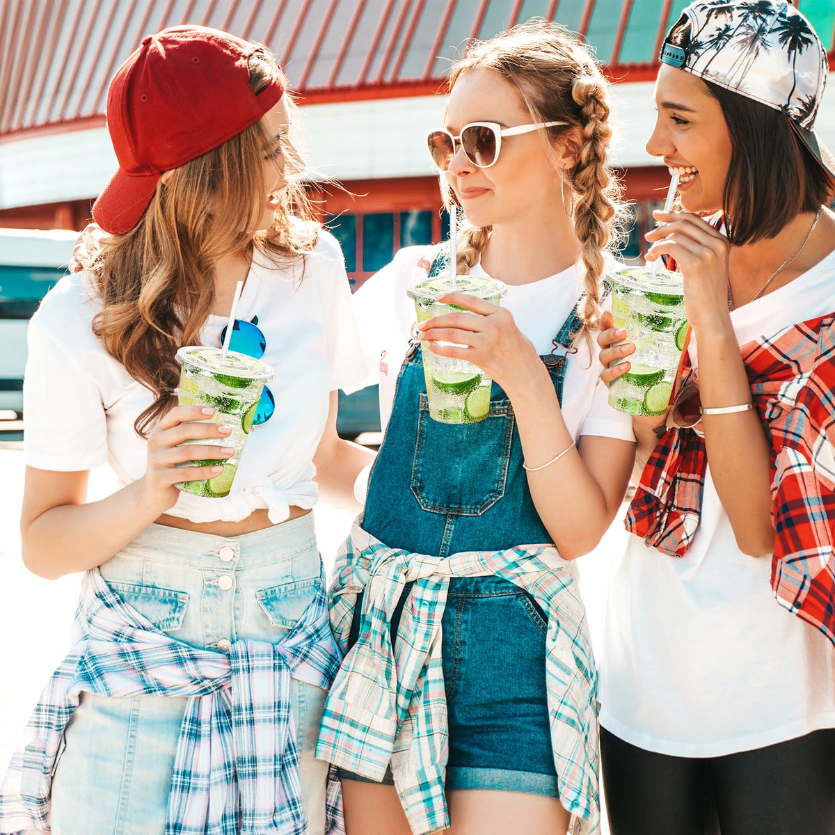 Turbo Bee 20 oz cups ideal for iced drinks at parties.