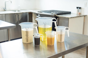 Turnah V-shaped spout enables precise pours with minimal drips.