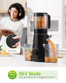 TUUMIIST juicer delivers high juice yield from everyday produce.