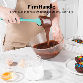 U-Taste flexible spatula easily scrapes bowls and pans with precision