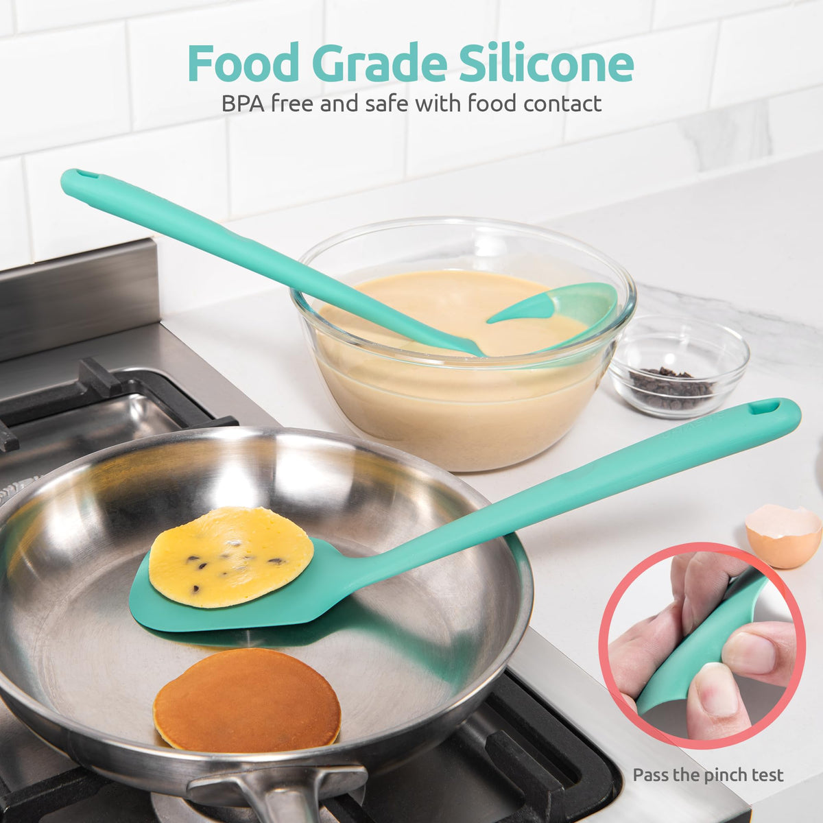 U-Taste mixing spoon in aqua sky, ideal for stirring sauces