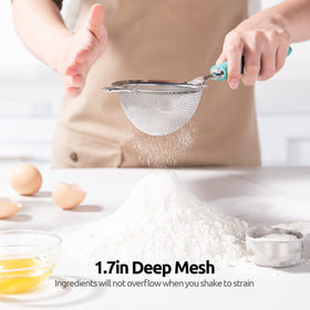 U-Taste silicone-coated handle allows comfortable use.