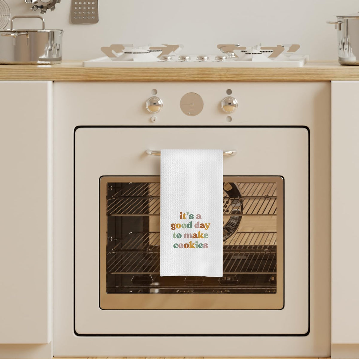 uinwk Bakers towel demonstrates durable microfiber performance for daily tasks.