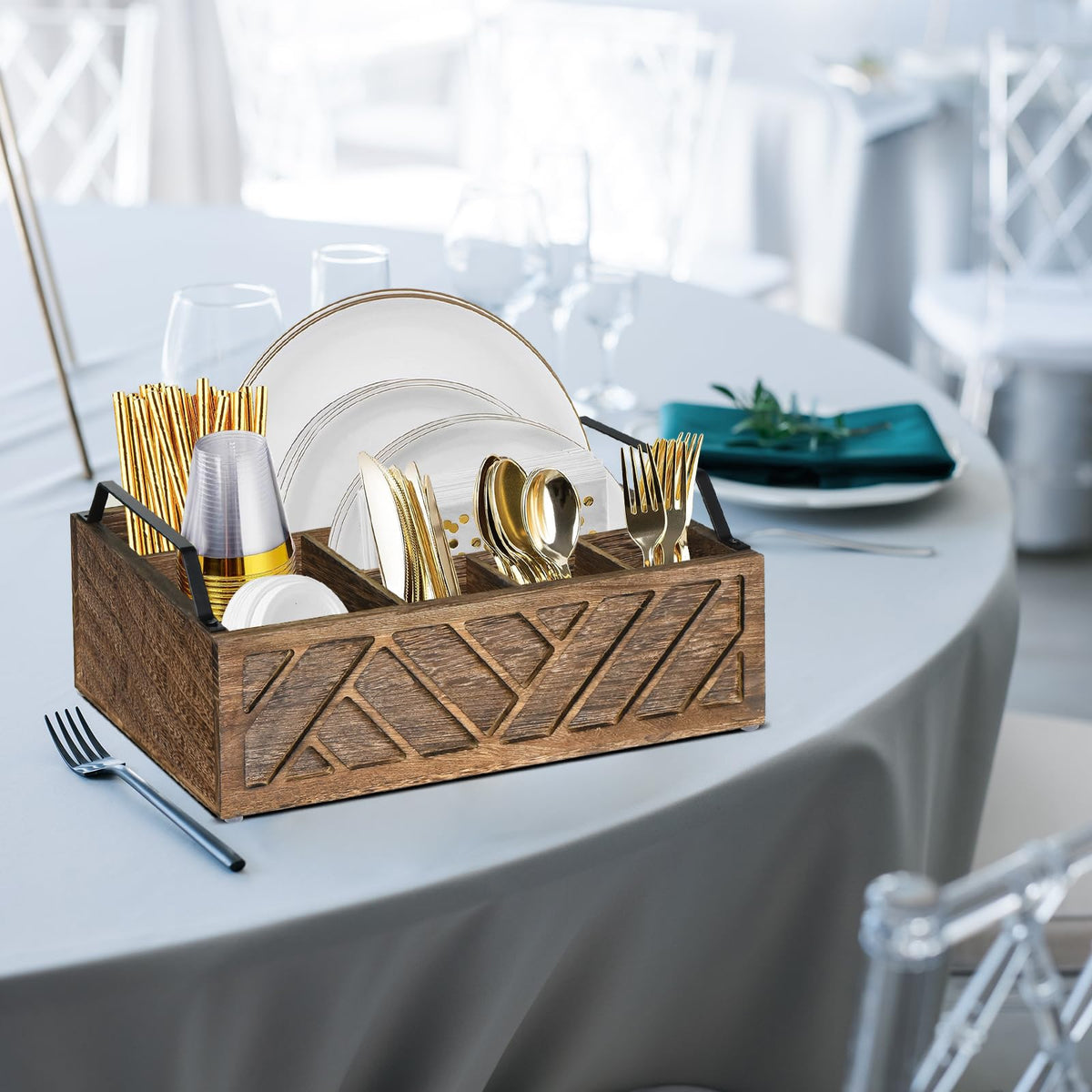 Ukonvi ideal for picnics and outdoor gatherings with easy transport