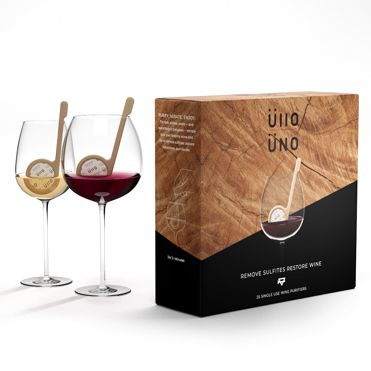 Üllo Uno purifying wand in a wine glass enhances aroma while removing sulfites.