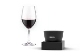 Üllo wine-aerator-on-off shows optional aeration for bold reds or delicate whites.