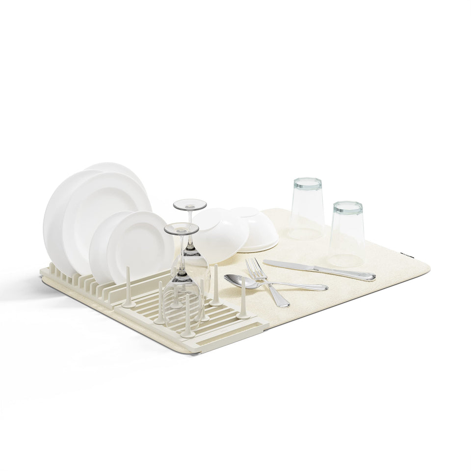 Umbra Udry dish rack with peg system showing adjustable pegs for awkwardly shaped dishes