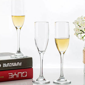UMEIED tulip-shaped rims blending contemporary style with classic charm for any occasion.