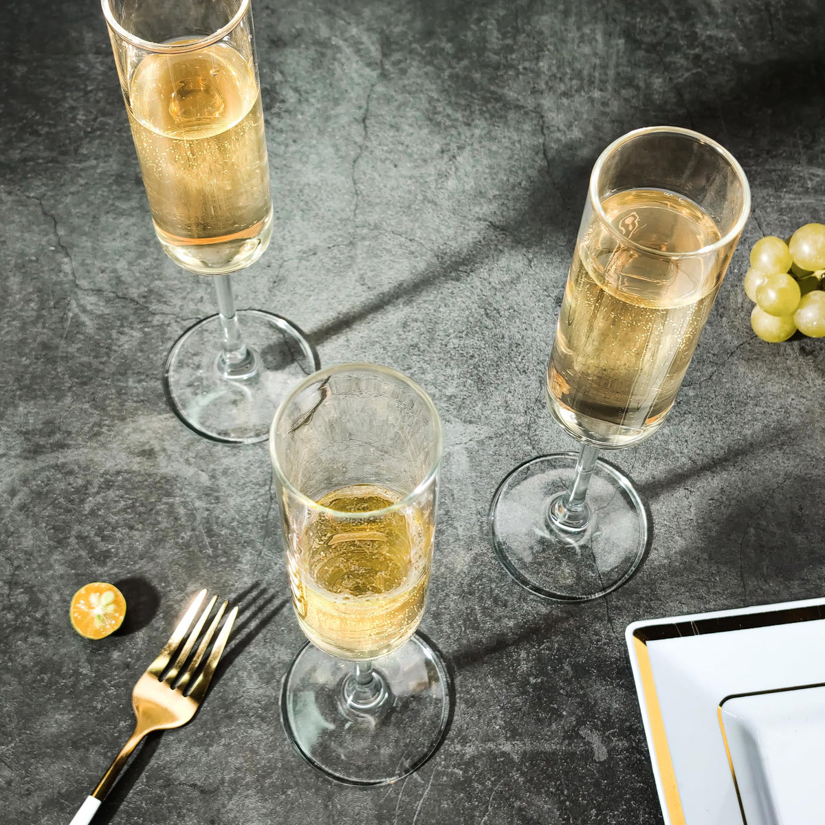 UMEIED home party champagne flutes, sturdy and dishwasher-safe for easy entertaining.