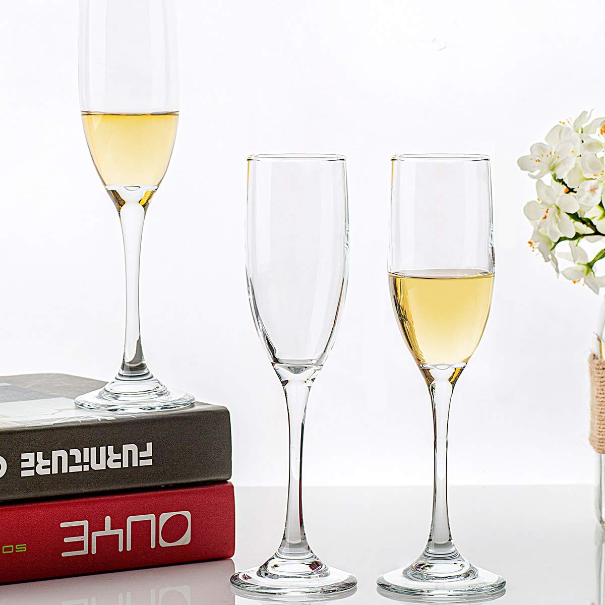 UMI UMIZILI Classic Champagne Flutes rim detail highlighting durability