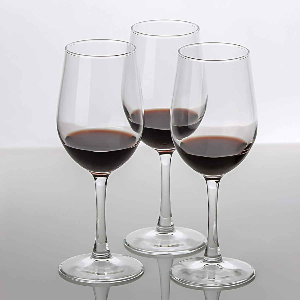 UMI UMIZILI wedding and hotel bar glasses arranged for service