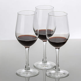 UMI UMIZILI wedding and hotel bar glasses arranged for service