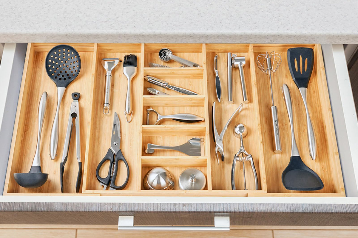 Umilife versatile organizer supports bathroom, office, or jewelry storage.
