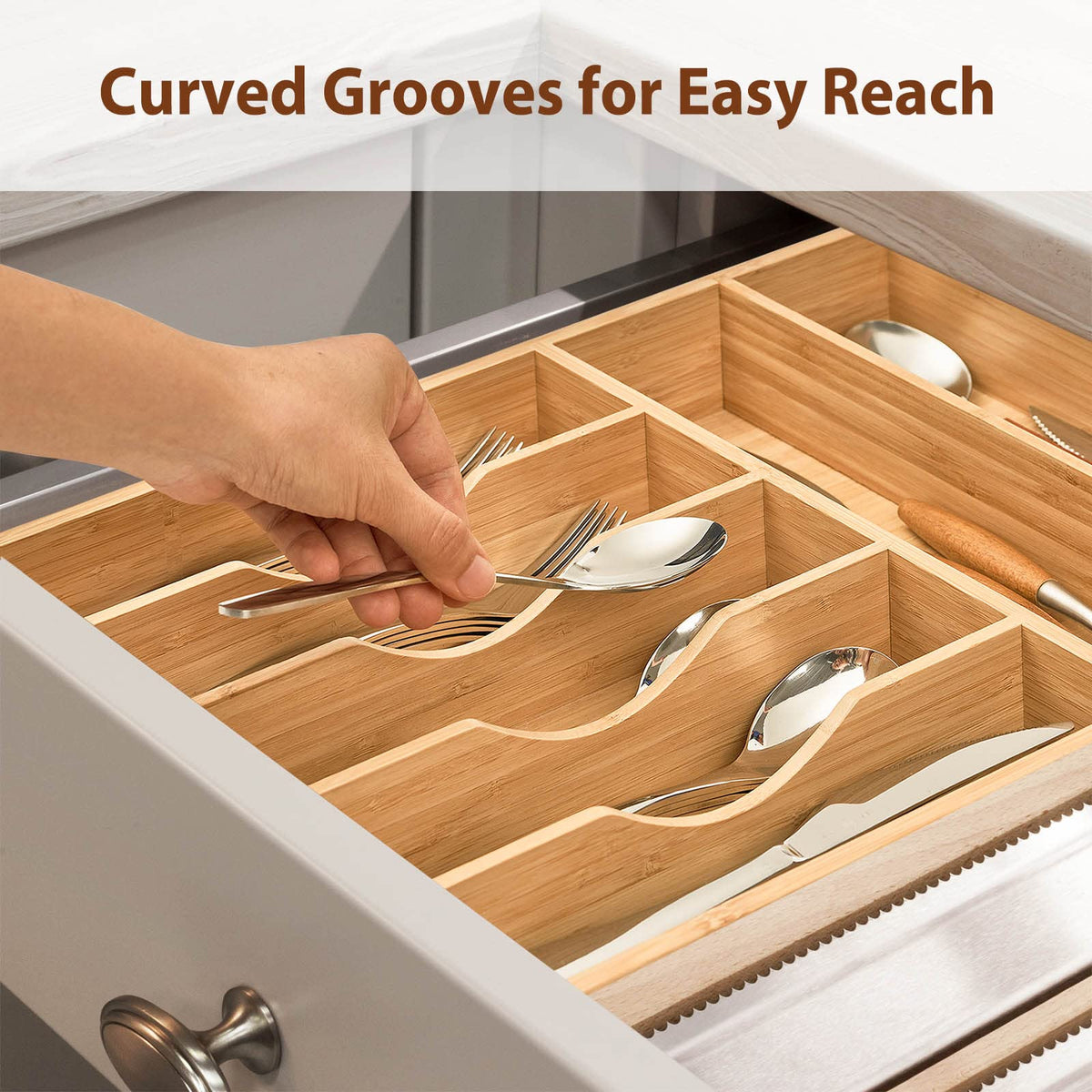 Umilife easy-clean bamboo finish simplifies maintenance after meals.