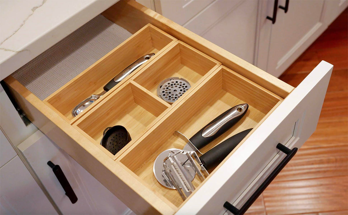 Umilife office desk organizer for pens, pencils, and small tools.