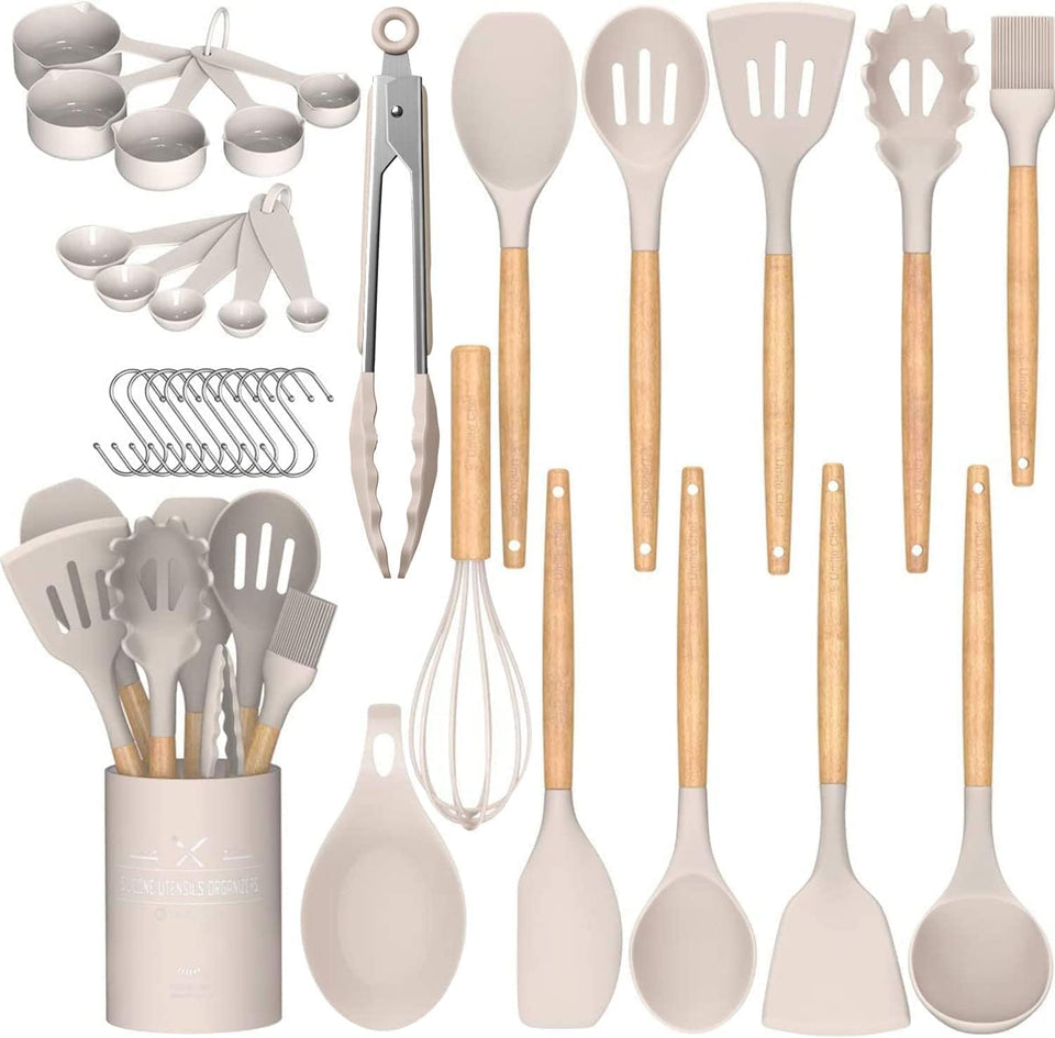 Umite Chef 33-piece utensil set with wooden handles protecting nonstick cookware.