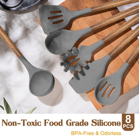 Umite Chef acacia wood handles add warm grip and long-lasting comfort
