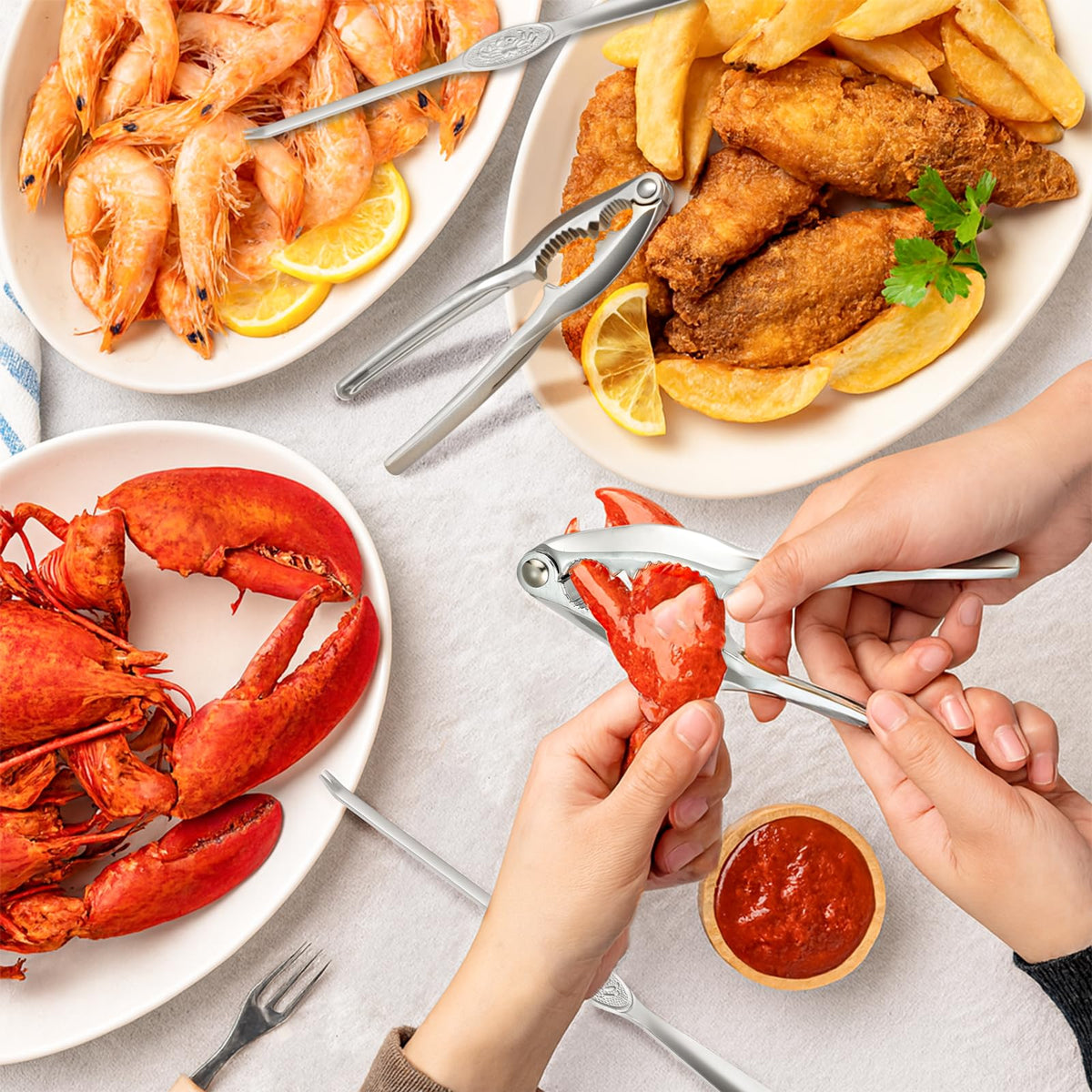 UNBOXING MOMENTS compact set ideal for gatherings and gifts to seafood lovers.