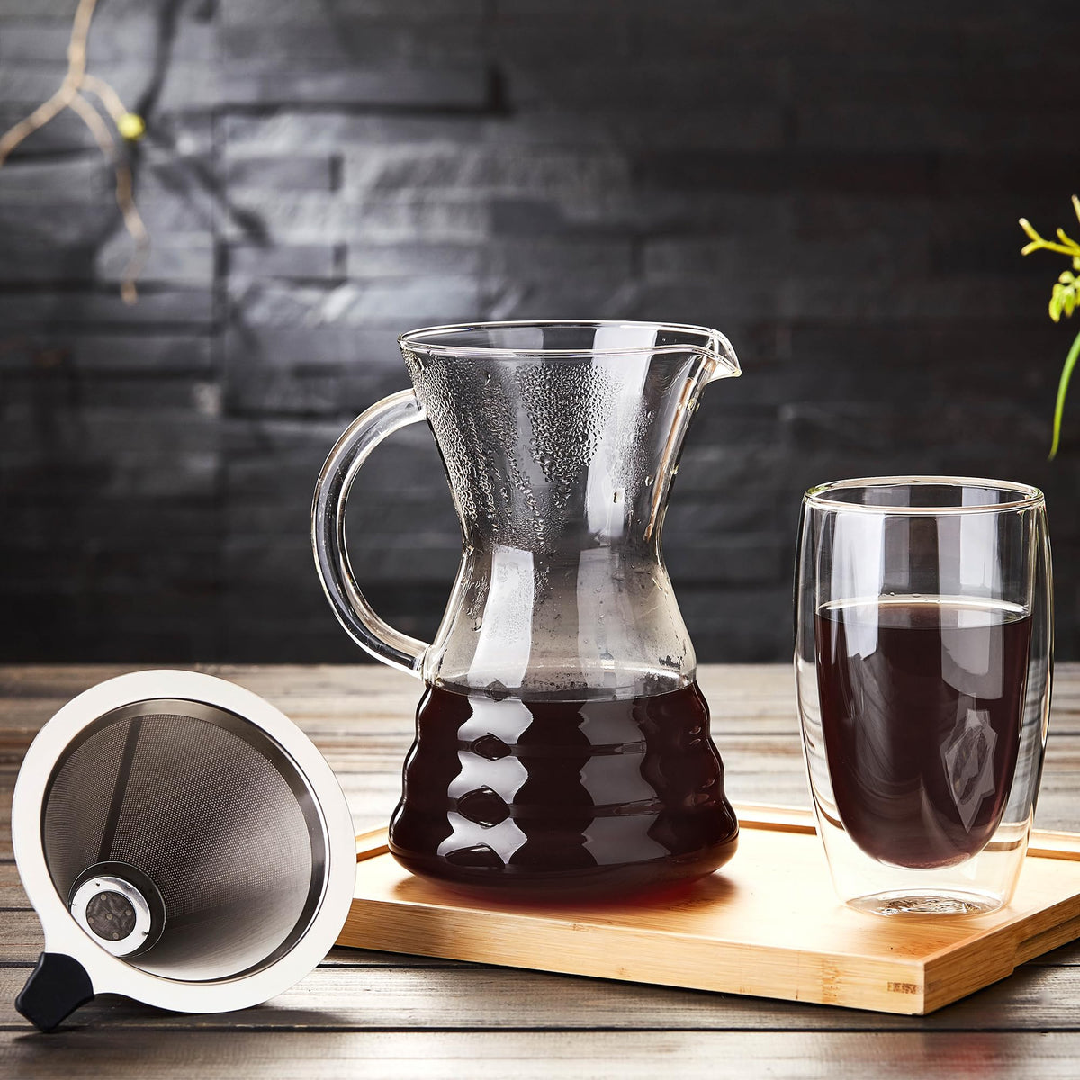 Unbreakable double stainless filter delivers clean, balanced extraction.