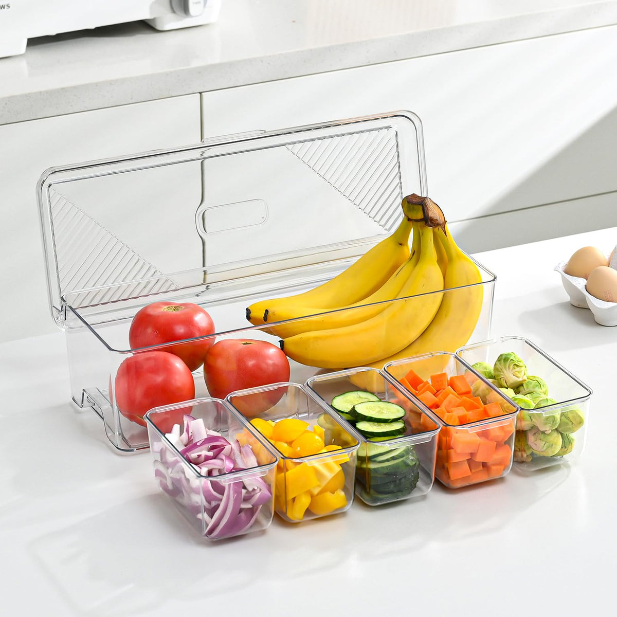 Uni HIMO large lid design supports outdoor picnics and school lunches.