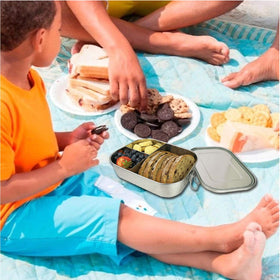 UPTRUST three-compartment bento showcasing separate sections for portion control.