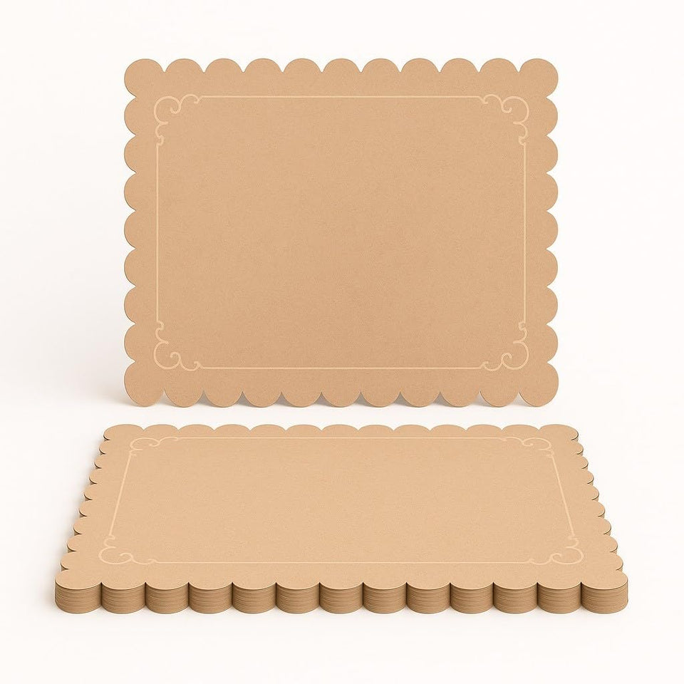 Ur-Way kraft placemats in light brown with scalloped edges for rustic table decor.