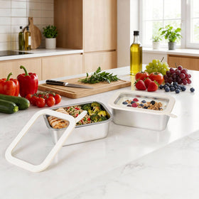 Urban Green leak-proof seal emphasizes secure, spill-free storage.