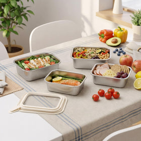 Urban Green leak-proof silicone seal keeps contents secure.