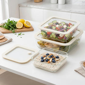 Urban Green round 15oz container with silicone framed lid, easy lunch prep