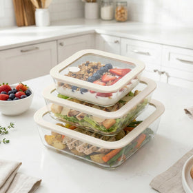 Urban Green round 30oz container with silicone framed lid, microwave-safe with vent