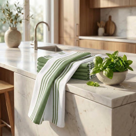 Urban Villa colorfast green-white towels resist fading during use