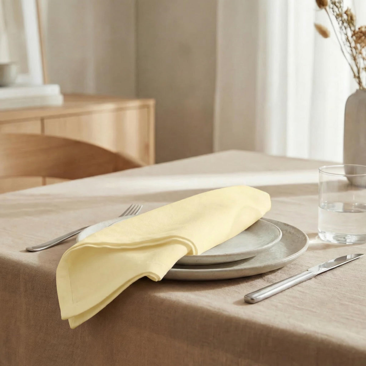 Urban Villa napkins machine-washable for easy care and durability