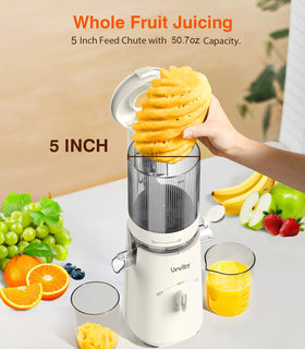 URVIBY juicer in action, extracting juice with minimal foaming.