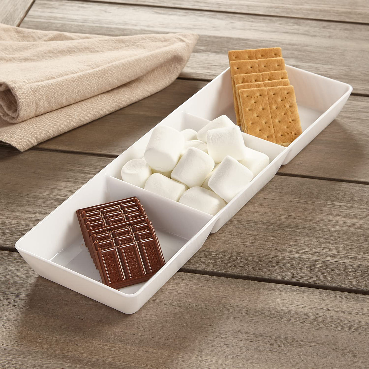 US Acrylic Avant White versatile serving trays for casual or formal events.