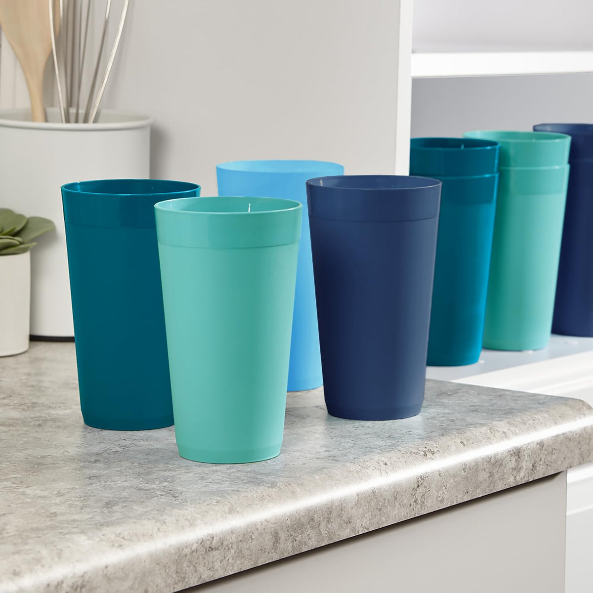 US Acrylic Newport 20oz tumbler top-rack dishwasher safe for easy cleanup