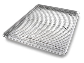 USA Pan 1607CR extra large sheet pan showing wide baking surface for cookies and roasts.