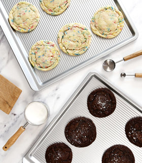 USA Pan with Americoat nonstick coating for effortless release and quick cleanup.